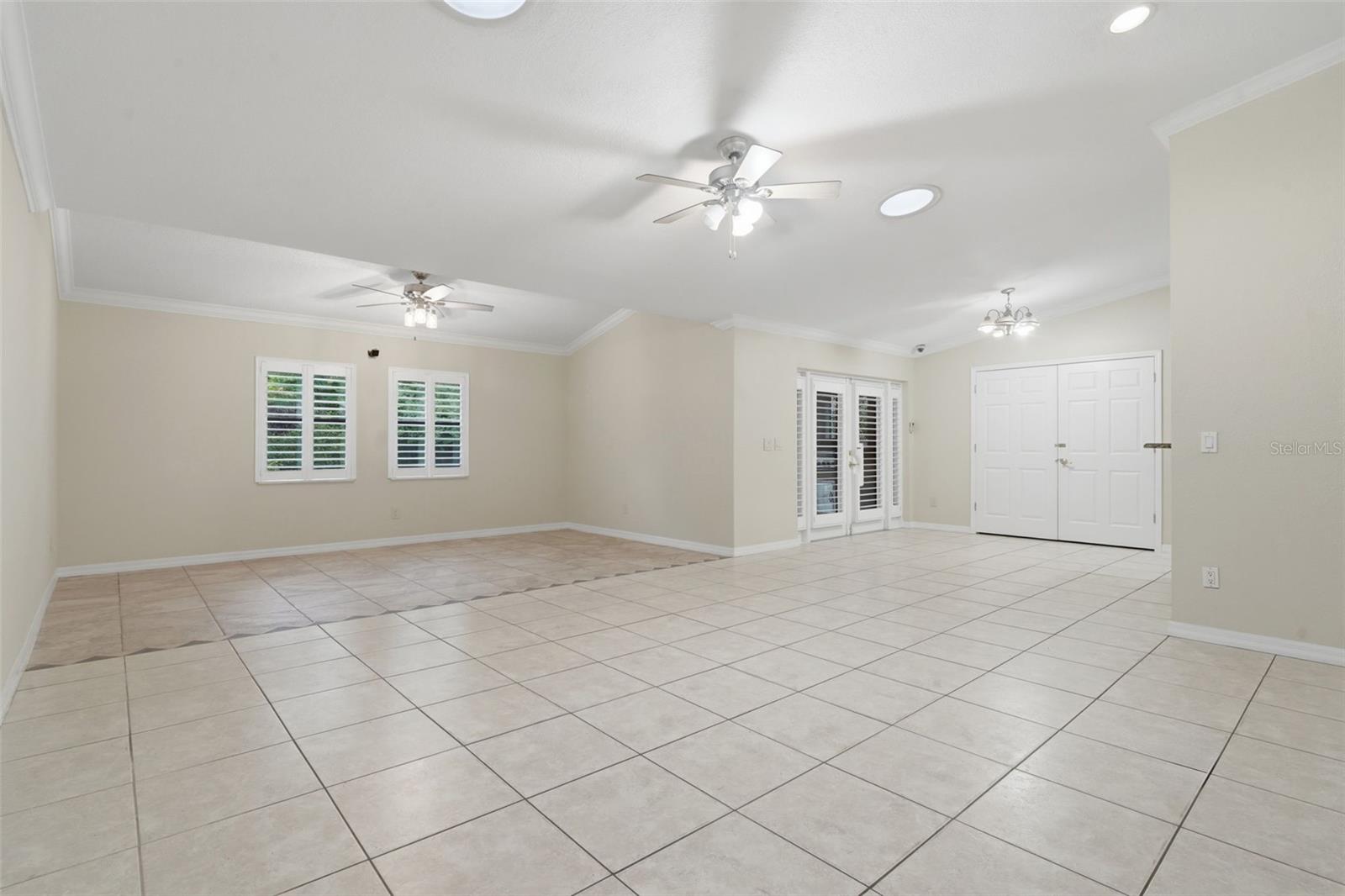 CLUBHOUSE ESTATES - Residential
