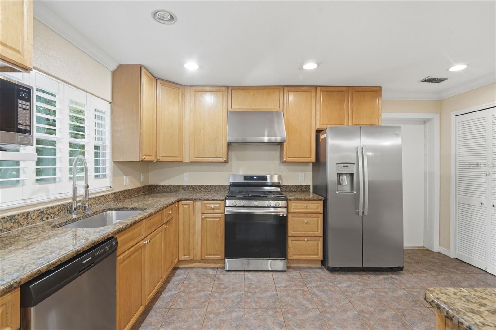 CLUBHOUSE ESTATES - Residential
