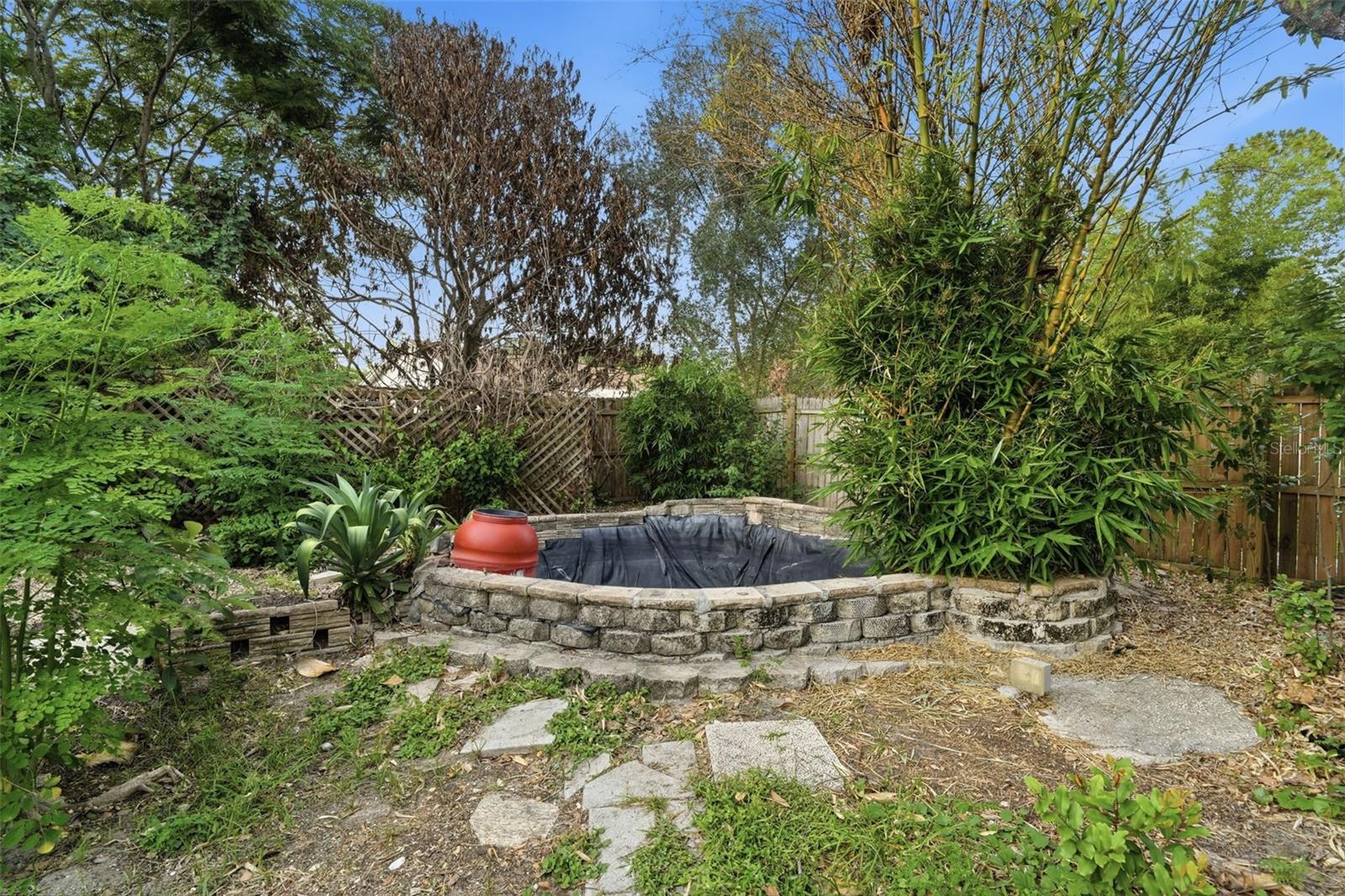CLUBHOUSE ESTATES - Residential