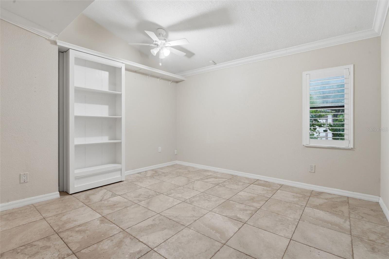 CLUBHOUSE ESTATES - Residential