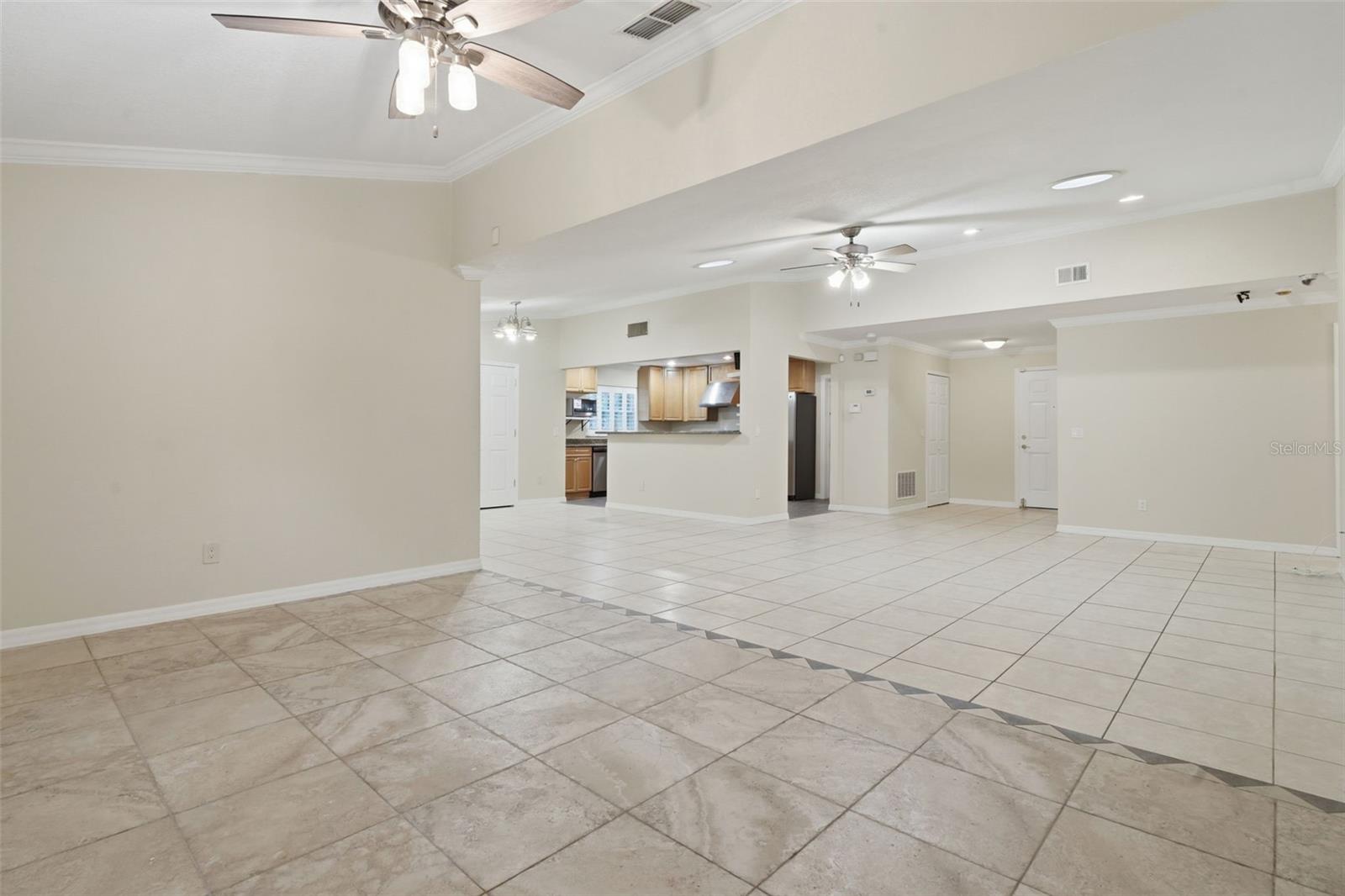CLUBHOUSE ESTATES - Residential