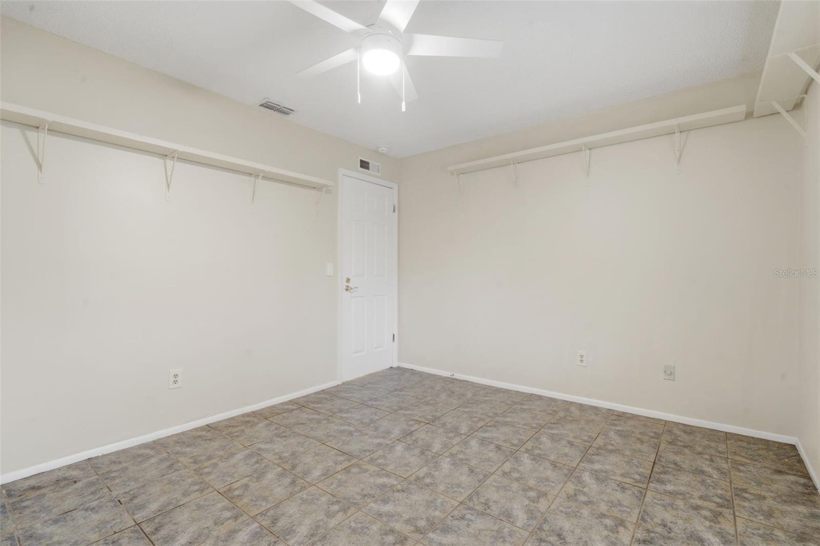 CLUBHOUSE ESTATES - Residential