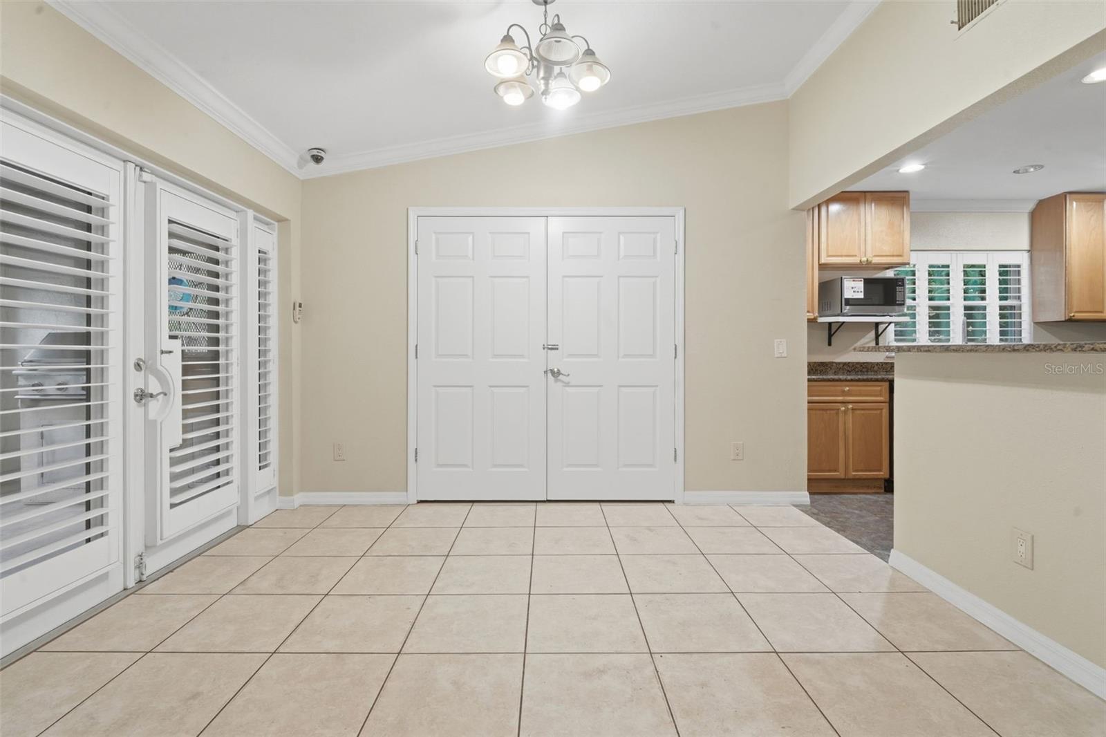 CLUBHOUSE ESTATES - Residential
