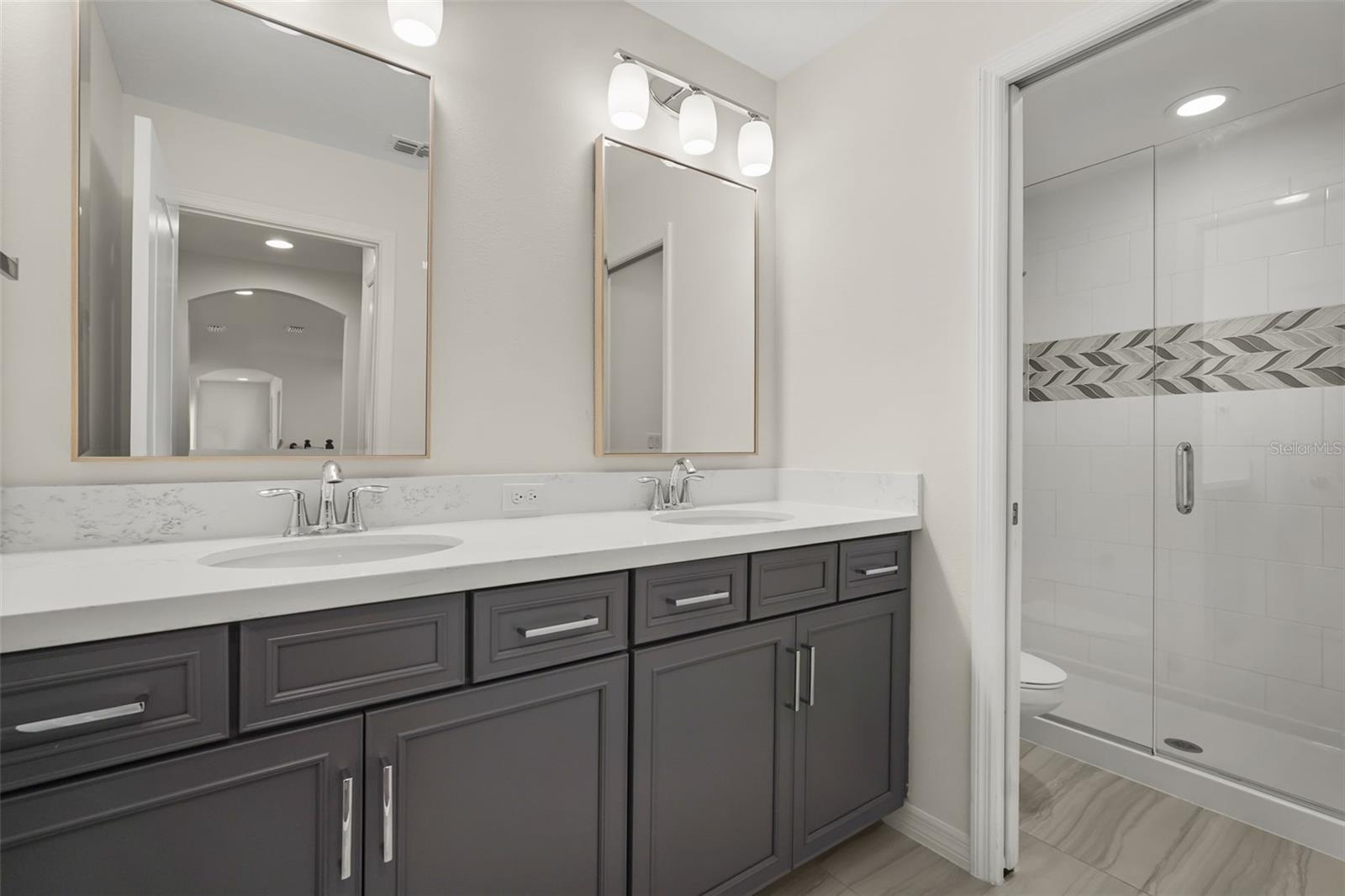 OVERLOOK 2 AT HAMLIN - Residential