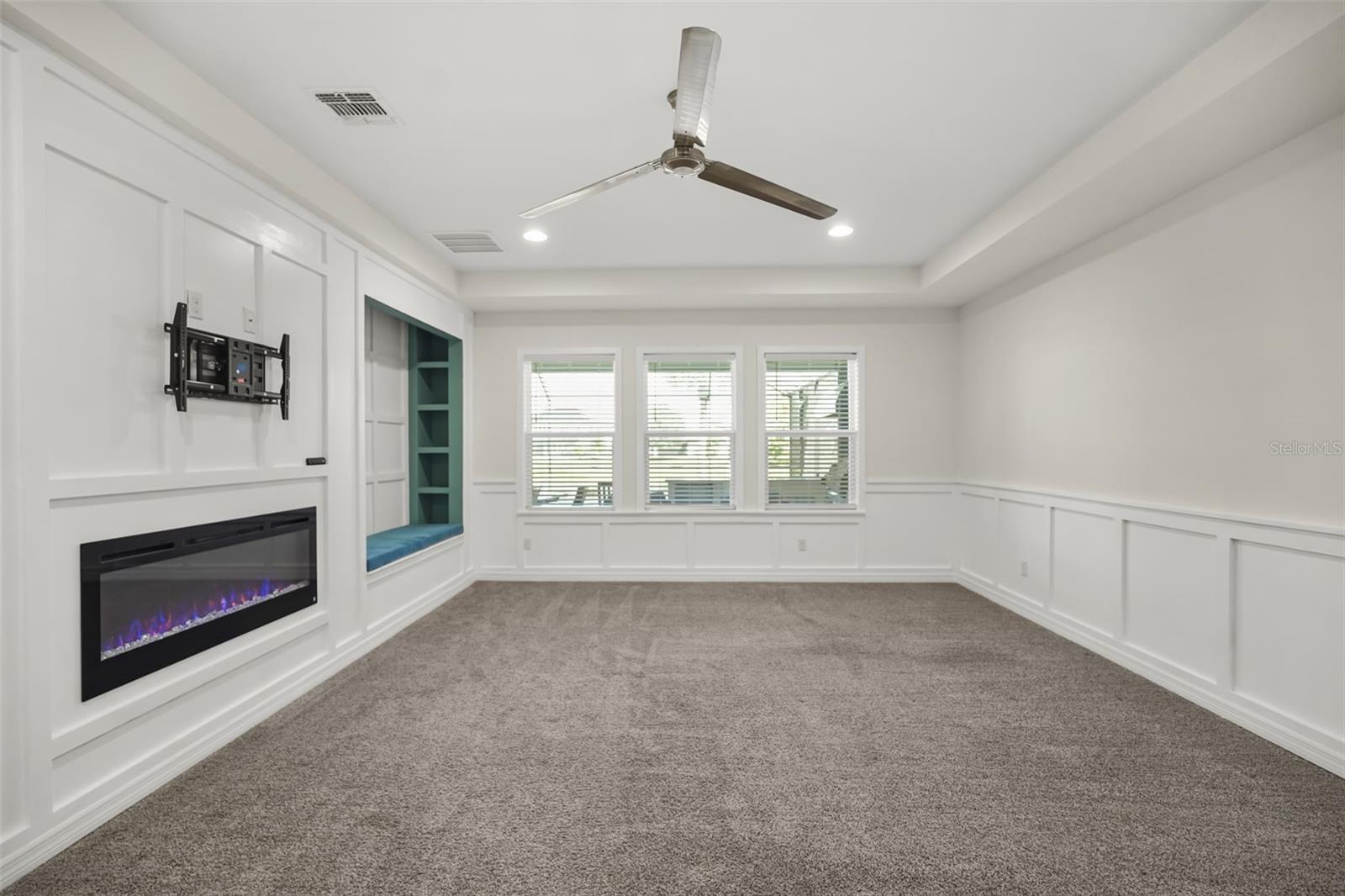 OVERLOOK 2 AT HAMLIN - Residential