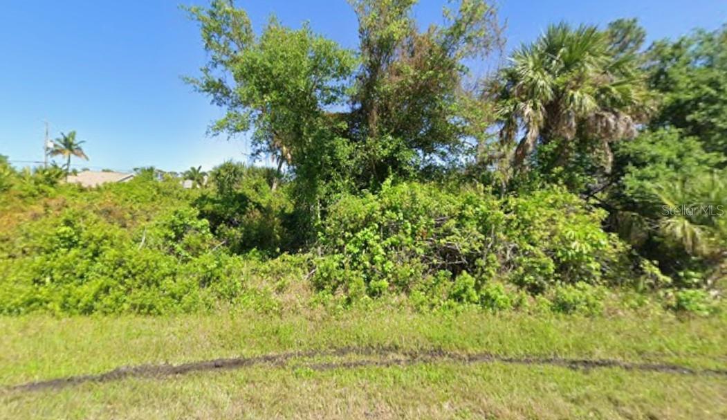 PORT CHARLOTTE SEC 060 - Land