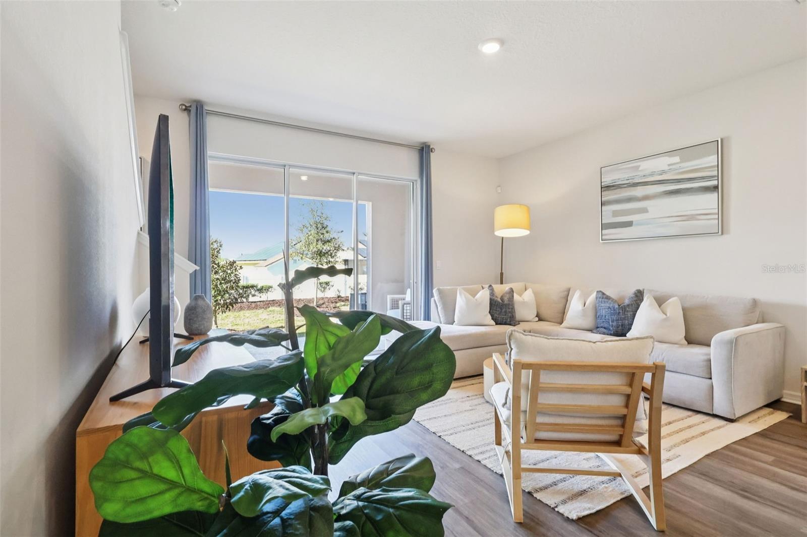 BRENTWOOD - Residential