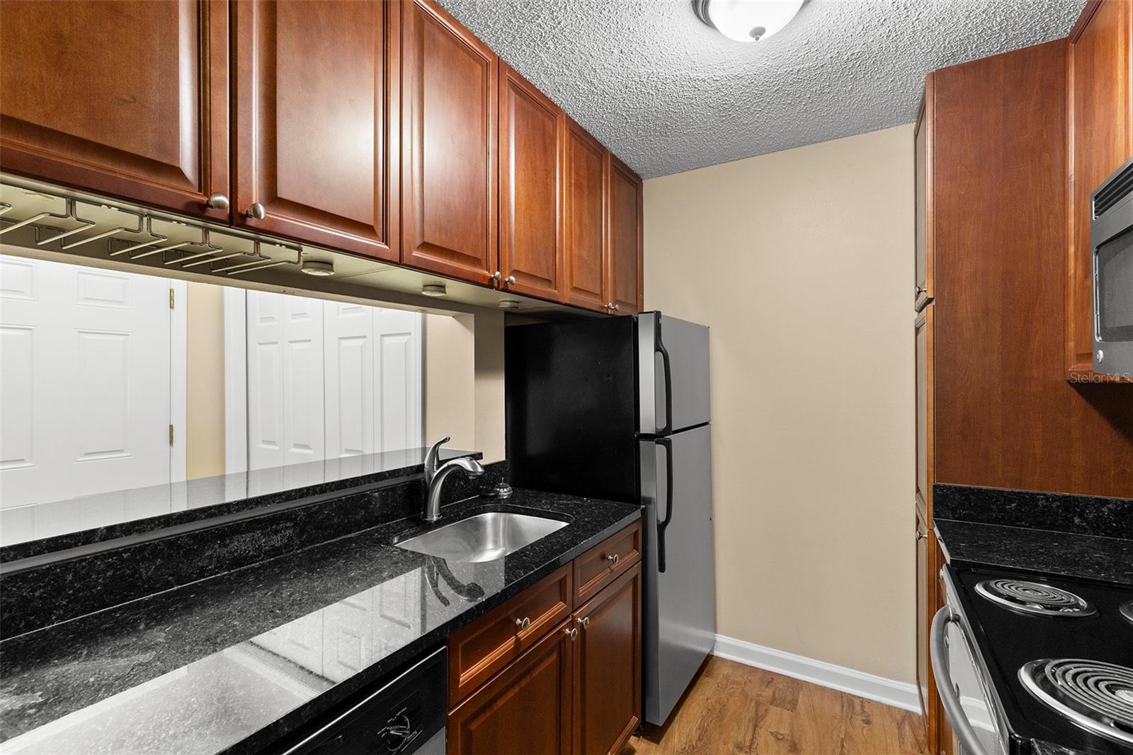 BAYPOINTE PRESERVE CONDO - Residential Lease