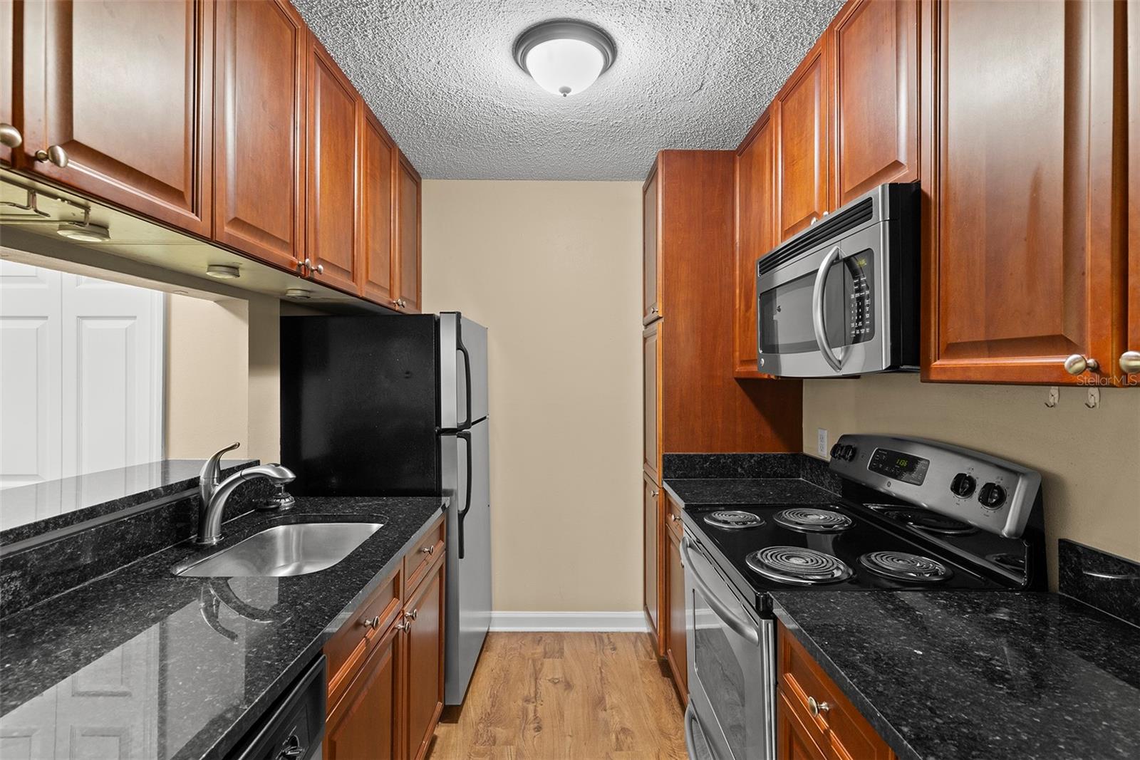 BAYPOINTE PRESERVE CONDO - Residential Lease