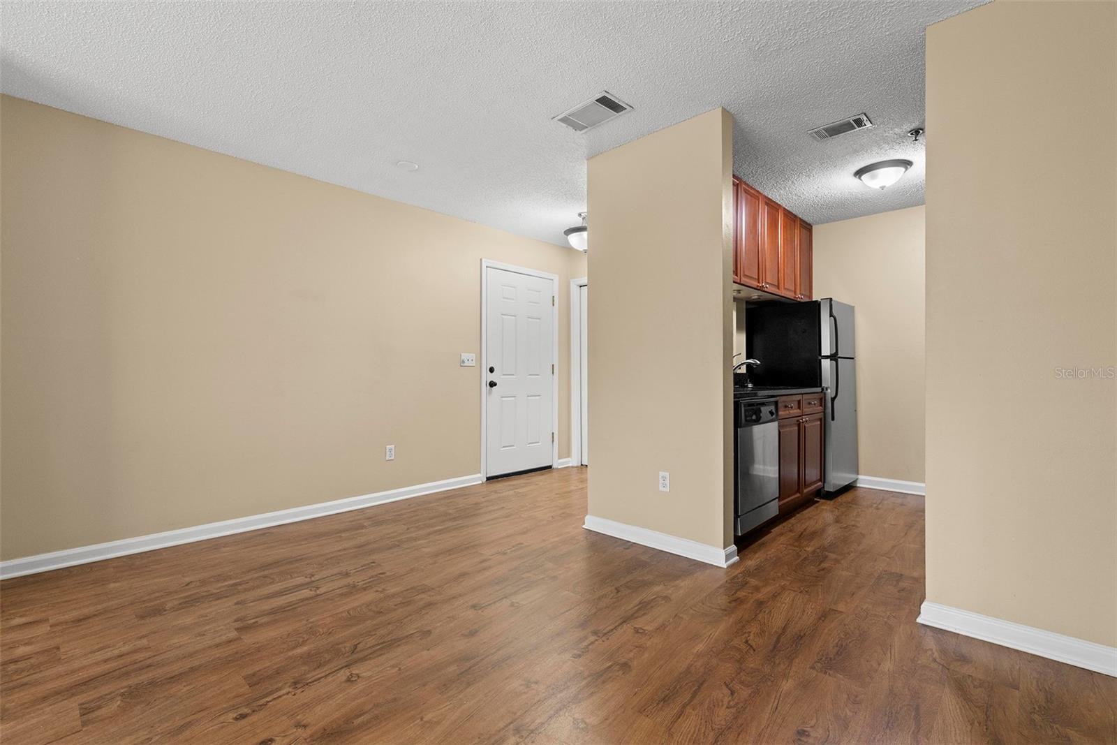 BAYPOINTE PRESERVE CONDO - Residential Lease