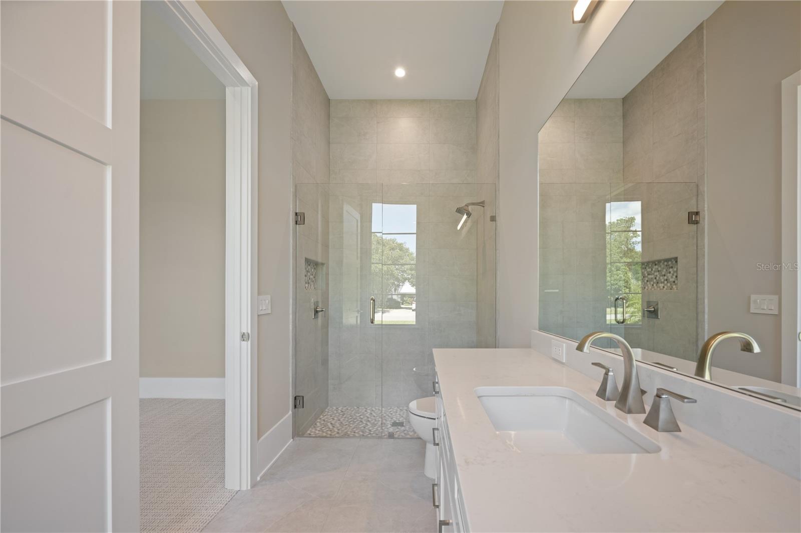 BAYSHORE ESTATES - Residential
