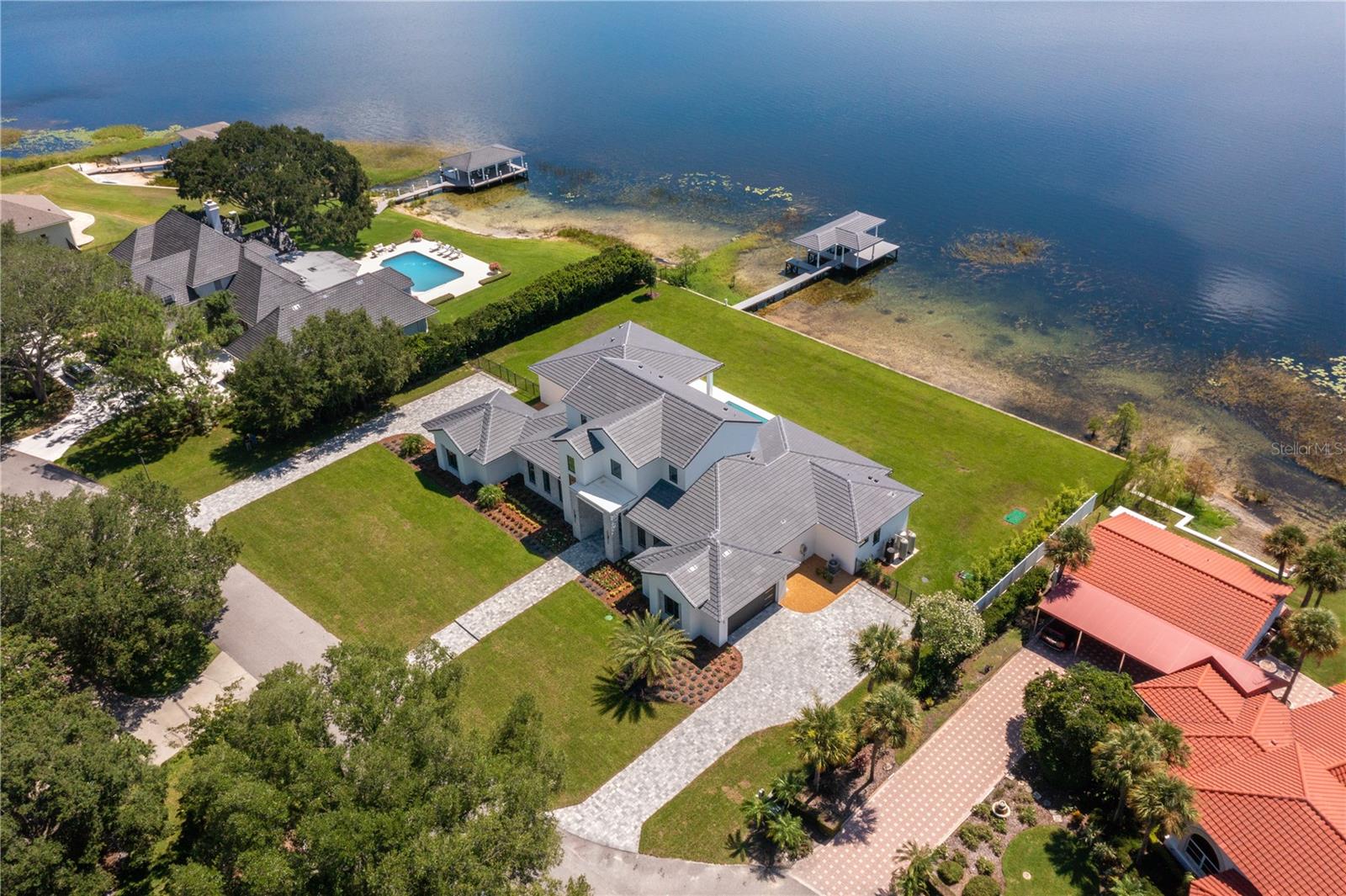 BAYSHORE ESTATES - Residential