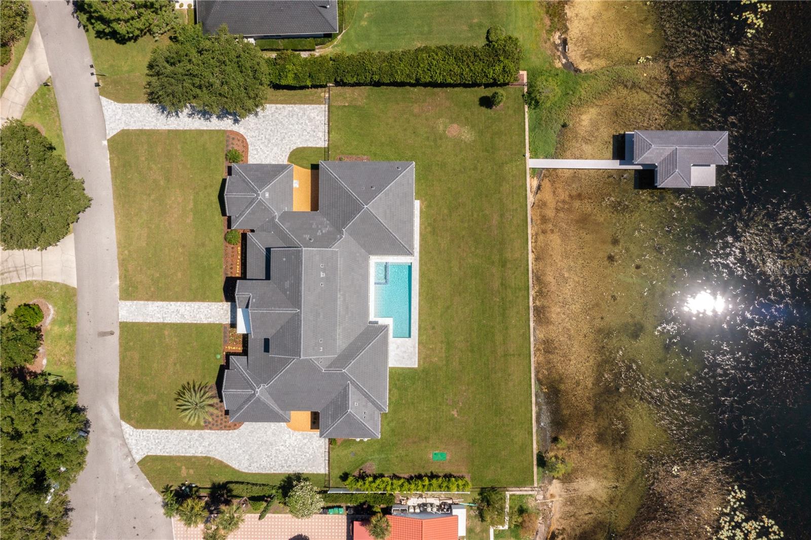 BAYSHORE ESTATES - Residential