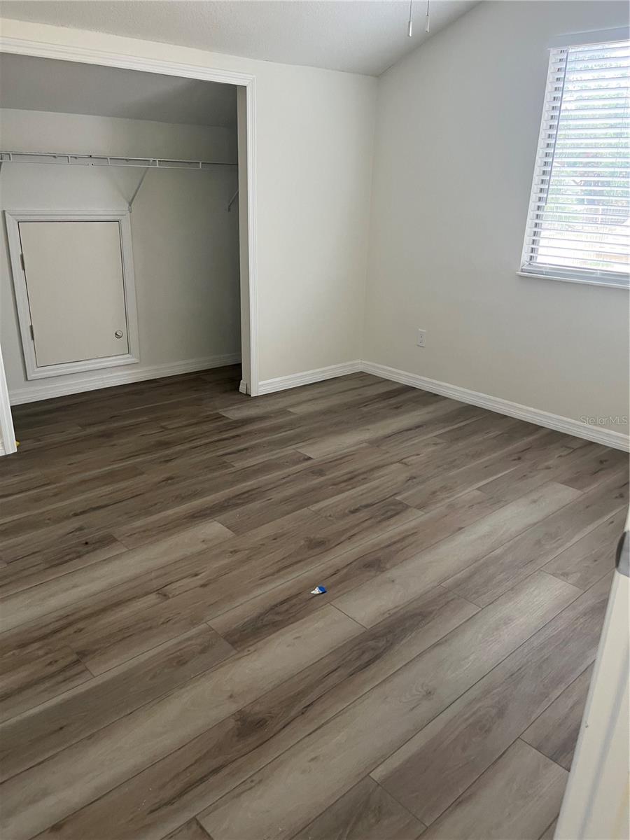 SHADOW BAY SPGS - Residential Lease