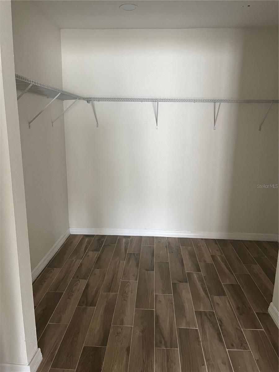 SHADOW BAY SPGS - Residential Lease