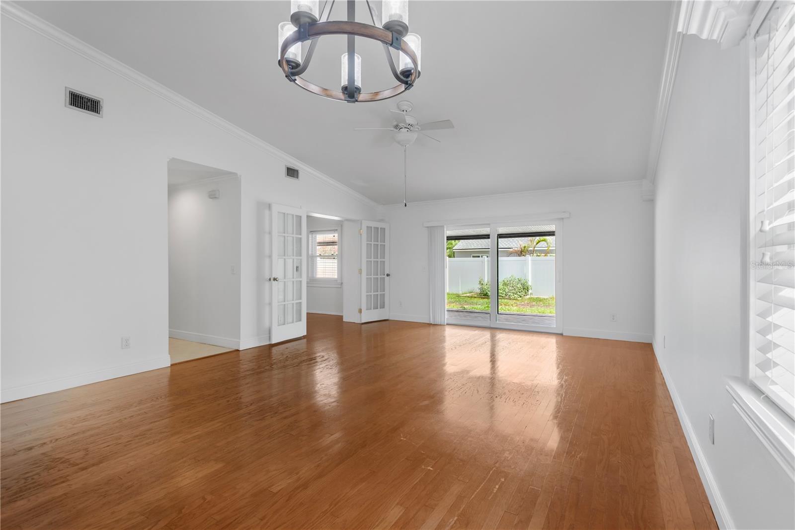CYPRESS TRACE - Residential