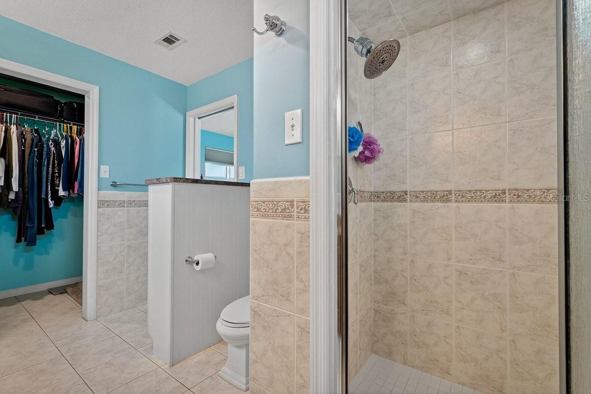 EMERALD ISLE UNIT 01 - Residential