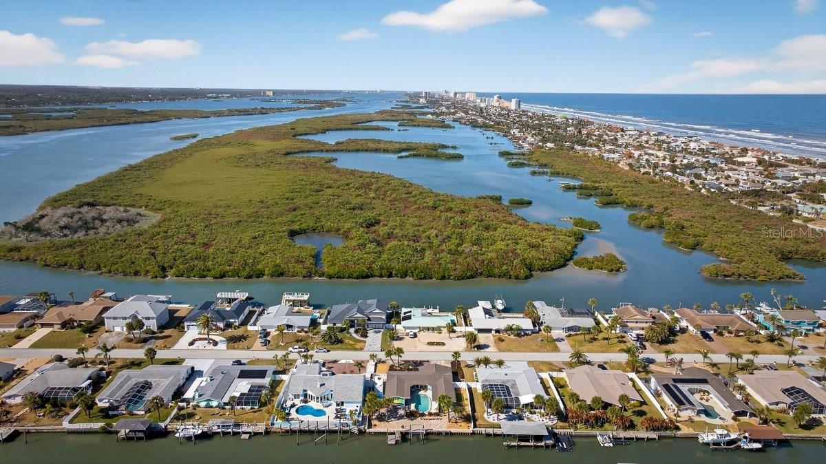 EMERALD ISLE UNIT 01 - Residential
