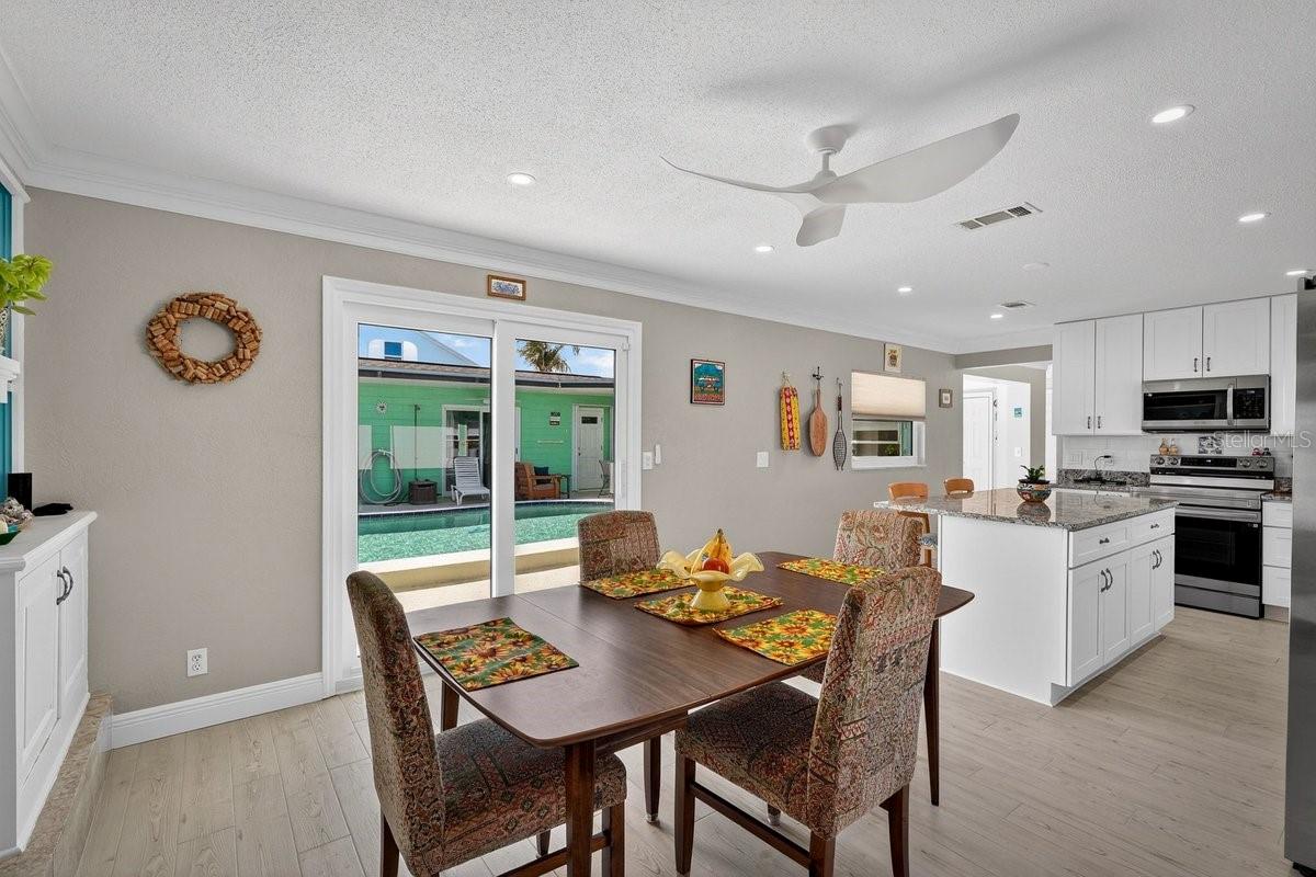 EMERALD ISLE UNIT 01 - Residential