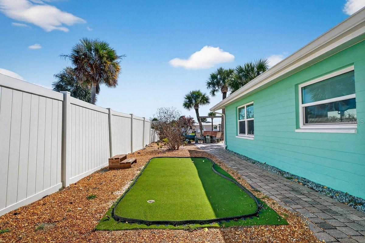 EMERALD ISLE UNIT 01 - Residential