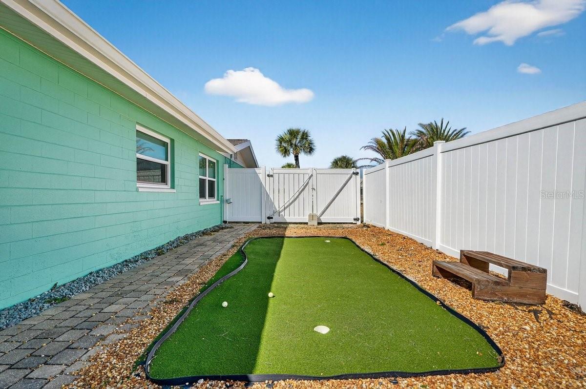 EMERALD ISLE UNIT 01 - Residential