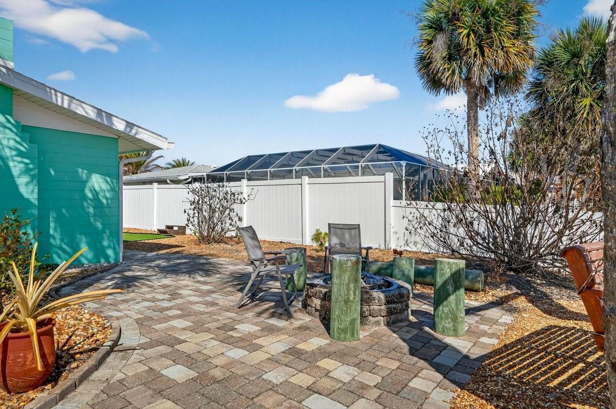 EMERALD ISLE UNIT 01 - Residential