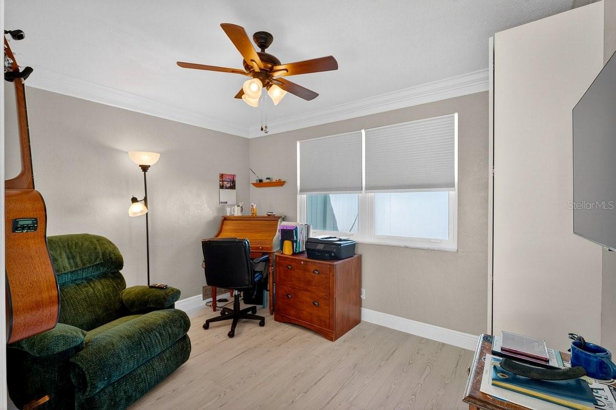 EMERALD ISLE UNIT 01 - Residential