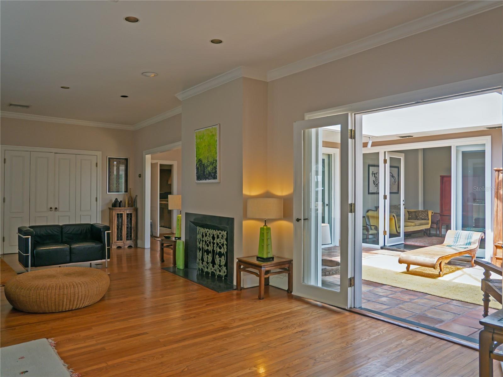 BELLEAIR ESTATES - Residential