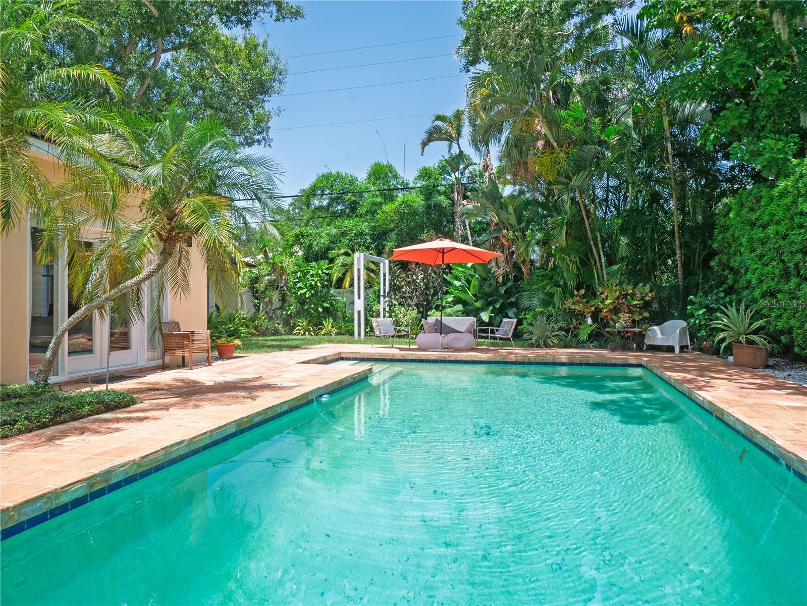 BELLEAIR ESTATES - Residential