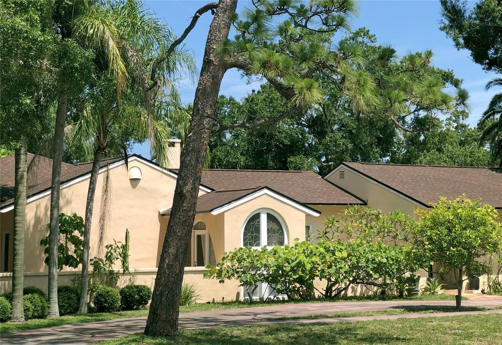 BELLEAIR ESTATES - Residential