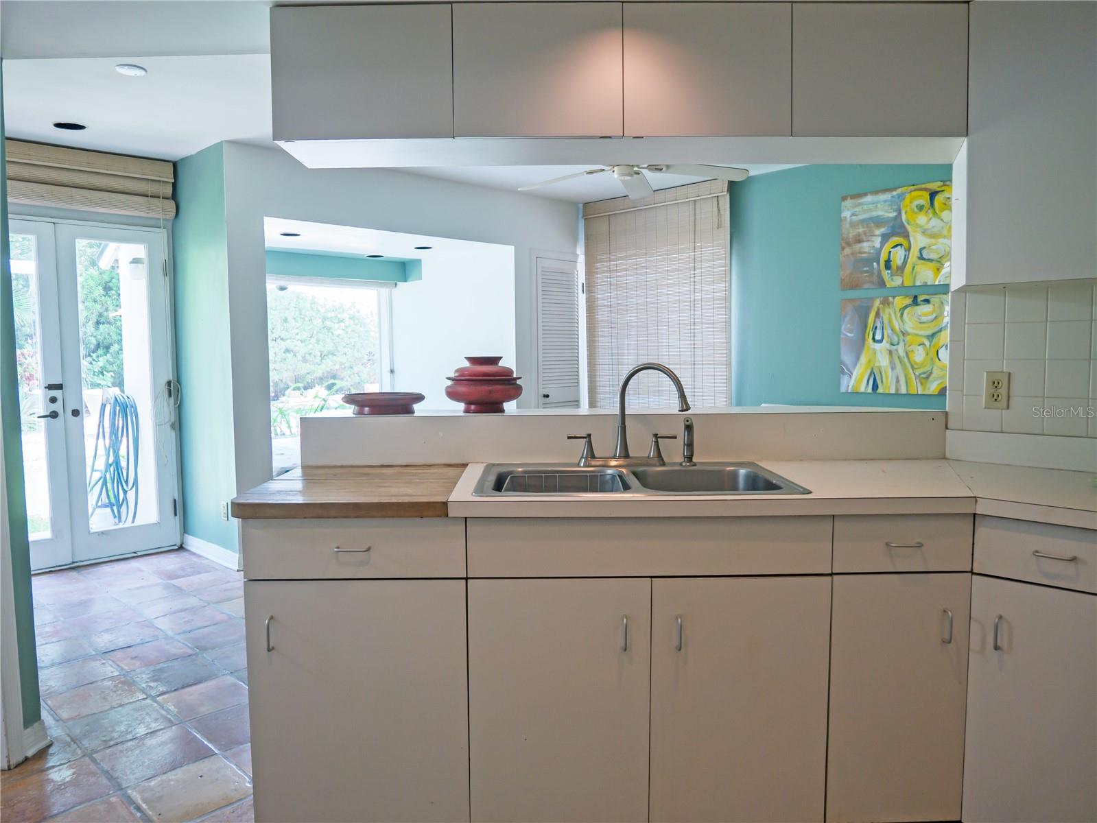 BELLEAIR ESTATES - Residential