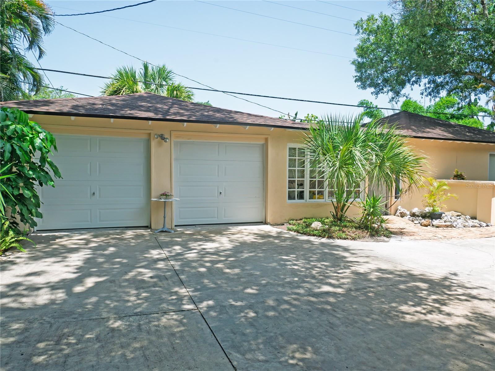 BELLEAIR ESTATES - Residential