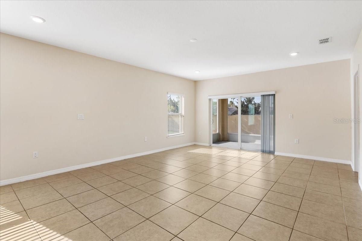 FIESTA KEY PH 2 - Residential Lease