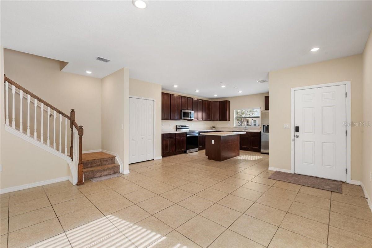 FIESTA KEY PH 2 - Residential Lease