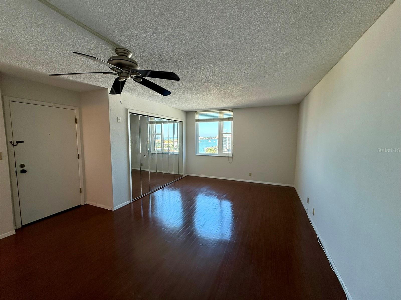 DOLPHIN COVE CLEARWATER - Residential