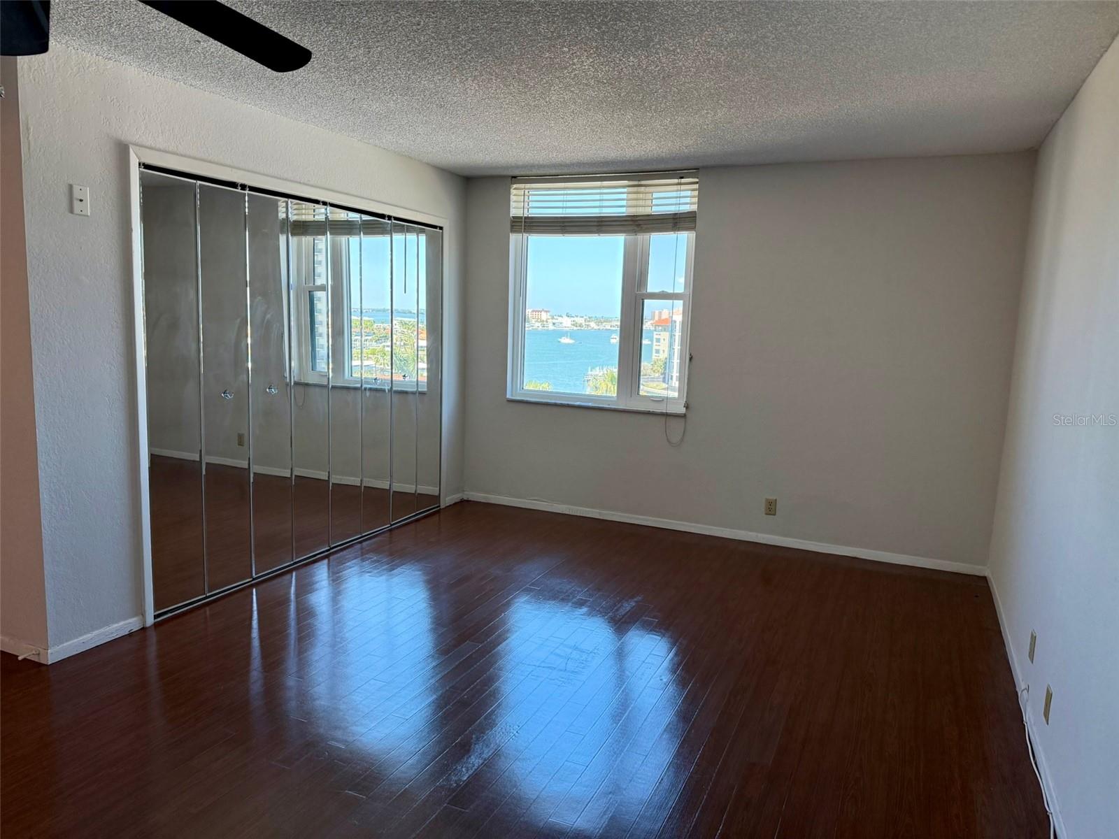 DOLPHIN COVE CLEARWATER - Residential