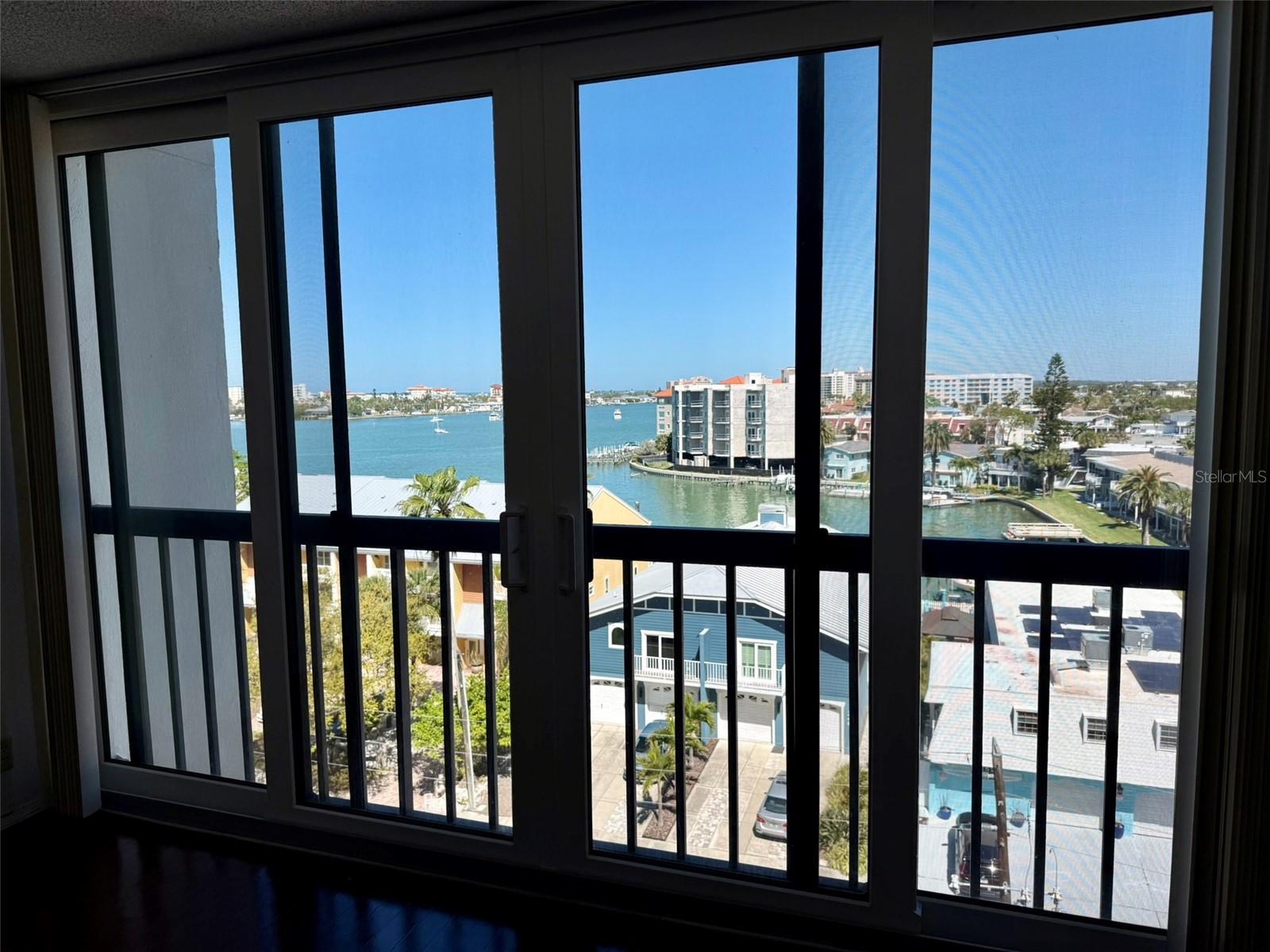 DOLPHIN COVE CLEARWATER - Residential