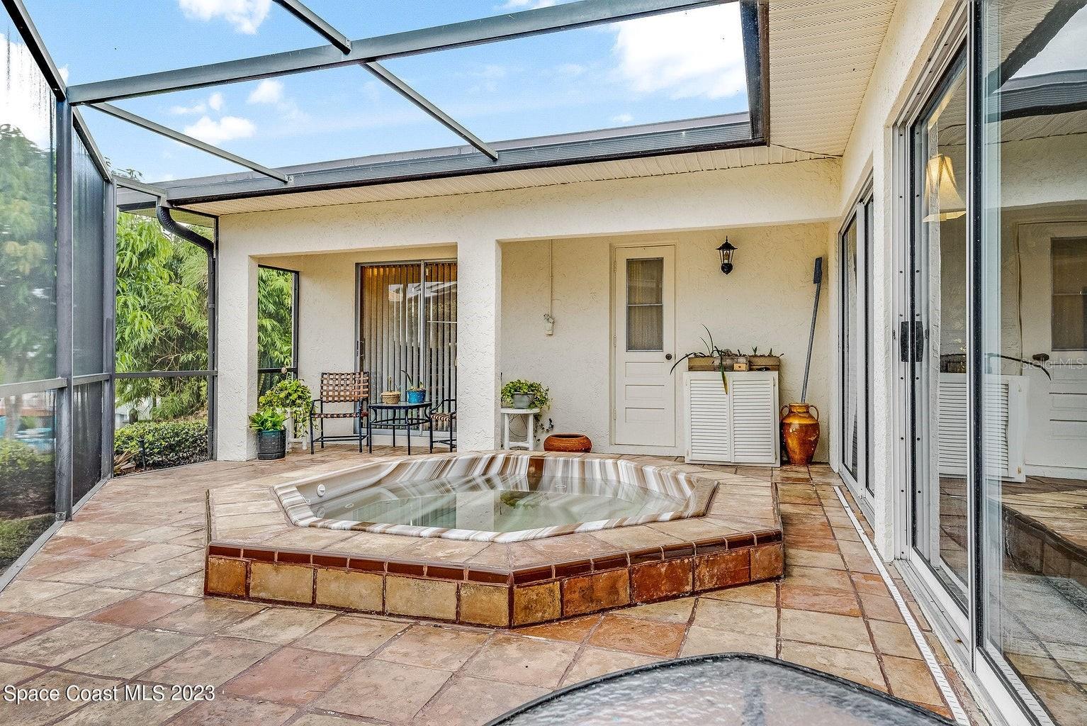 FOUNTAINS UNIT 02 - Residential