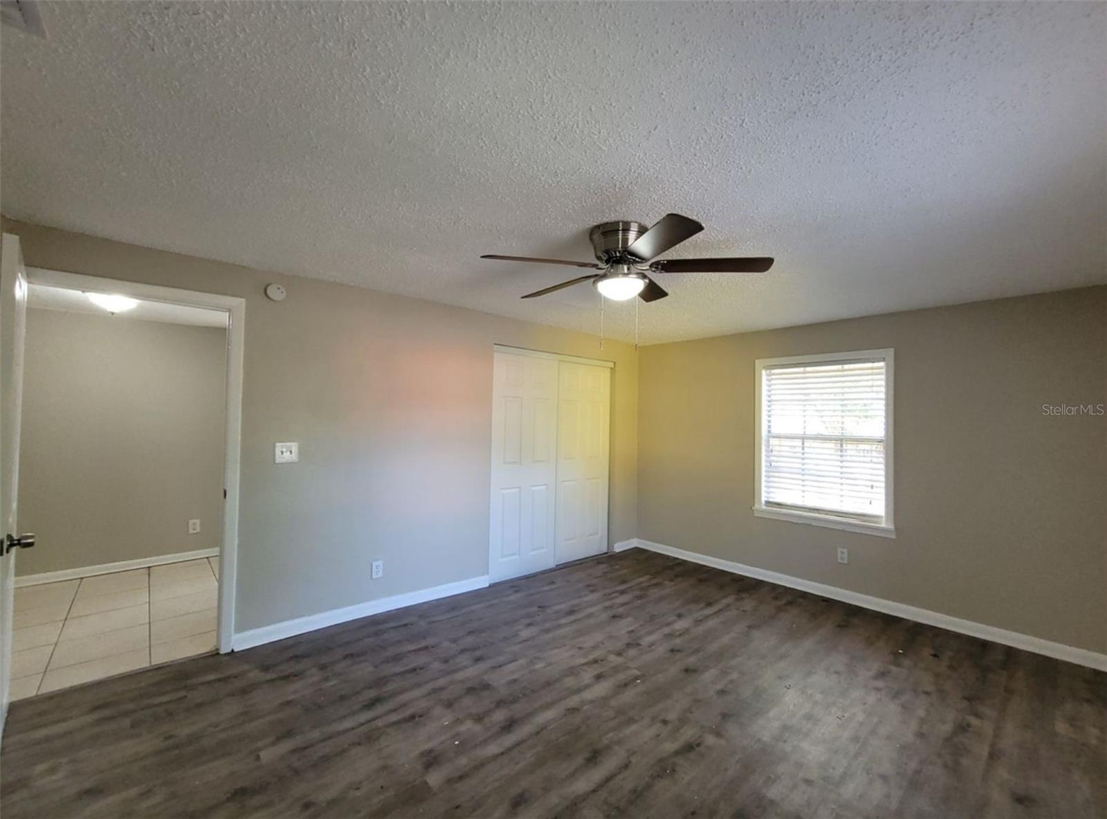 TAMPA OVERLOOK - Residential Lease