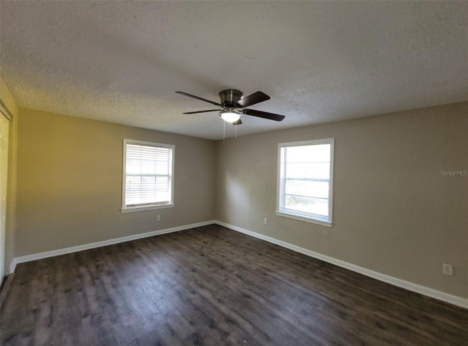 TAMPA OVERLOOK - Residential Lease