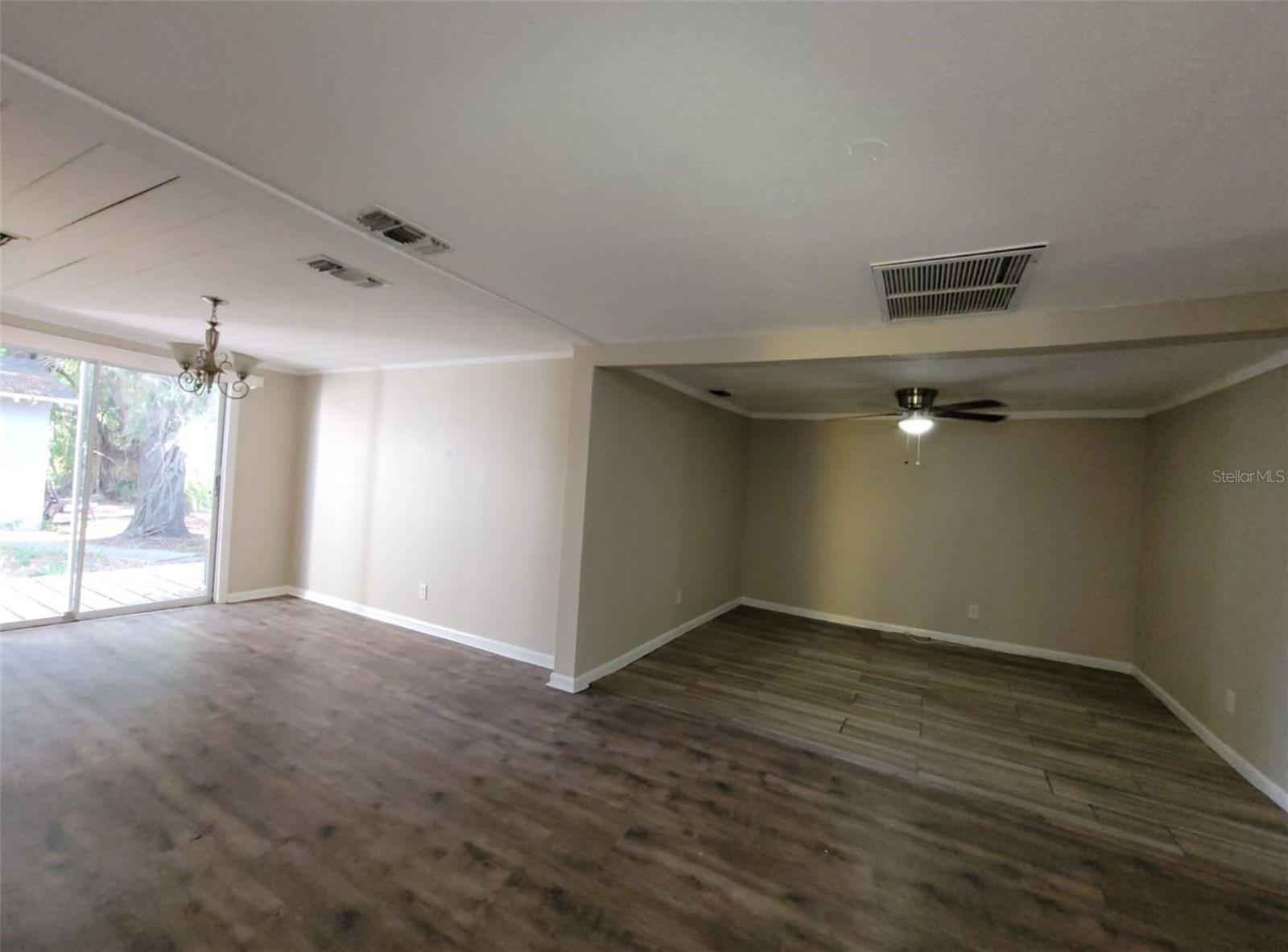 TAMPA OVERLOOK - Residential Lease