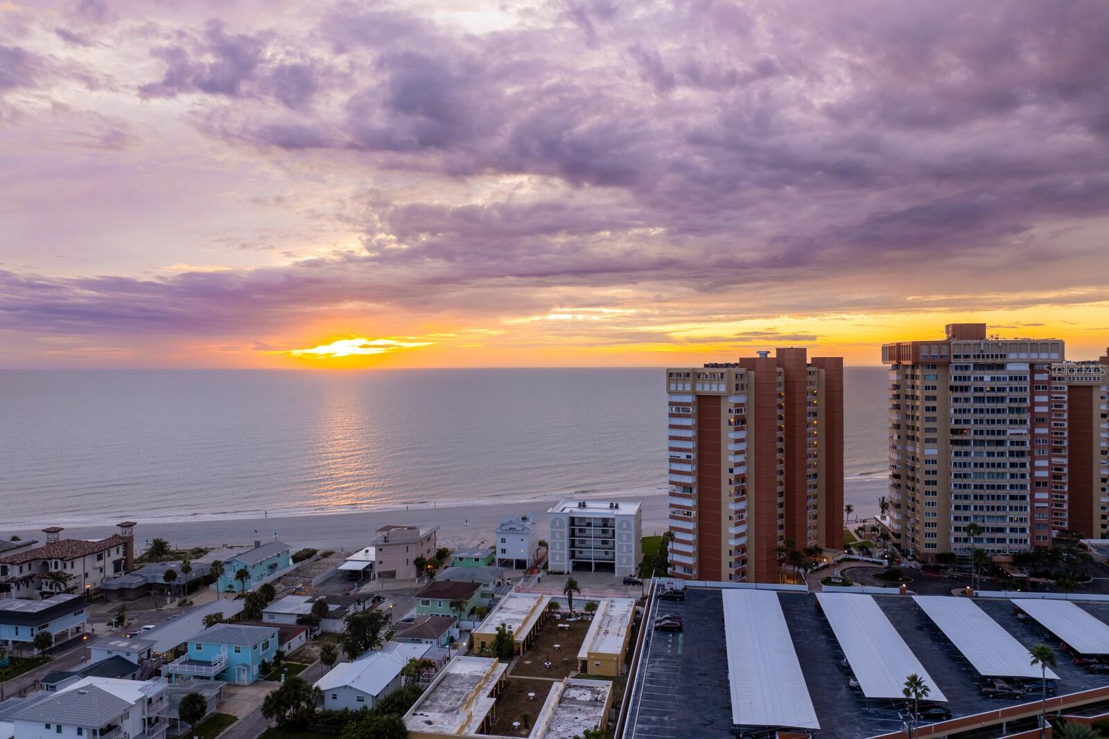 REDINGTON TOWERS 1 CONDO - Residential
