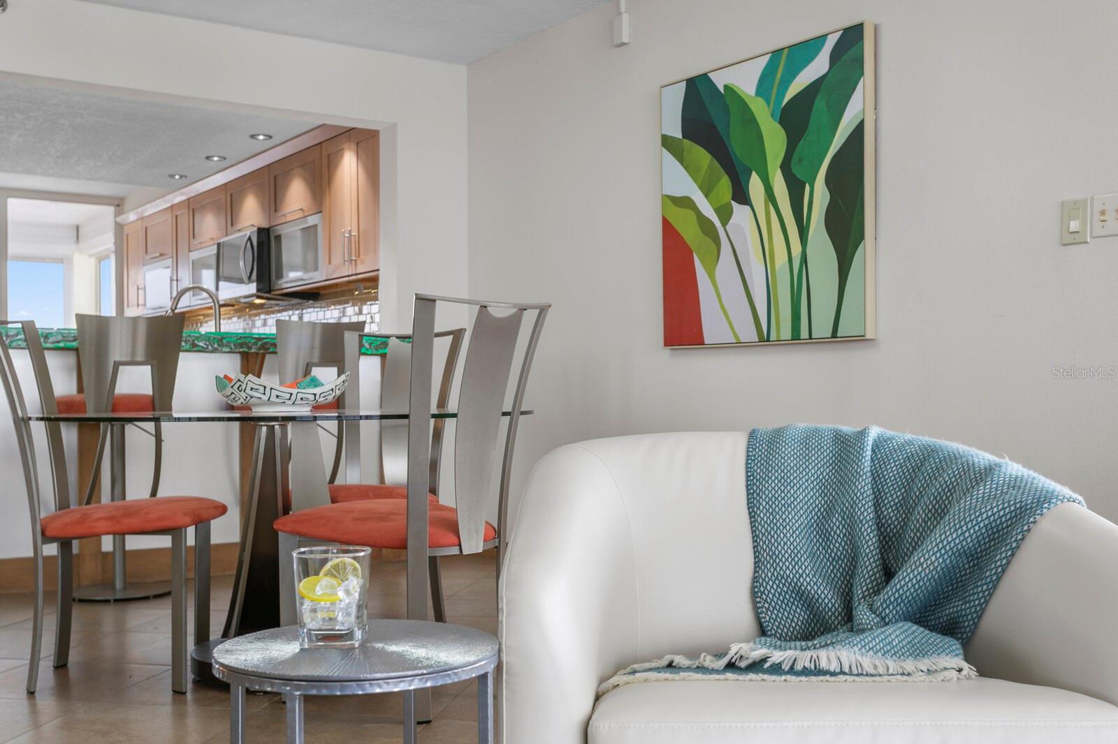 REDINGTON TOWERS 1 CONDO - Residential