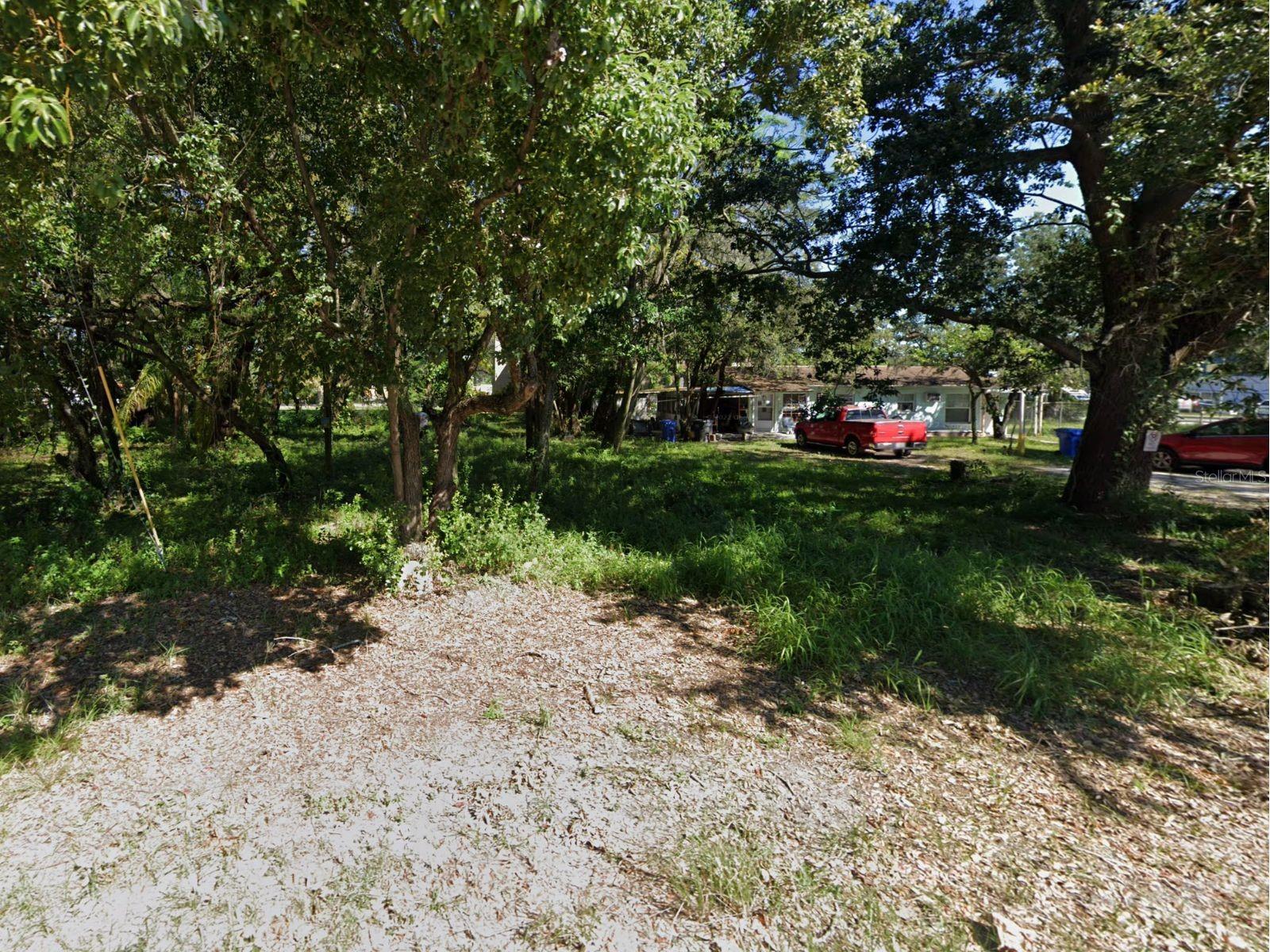 TUXEDO PARK - Land