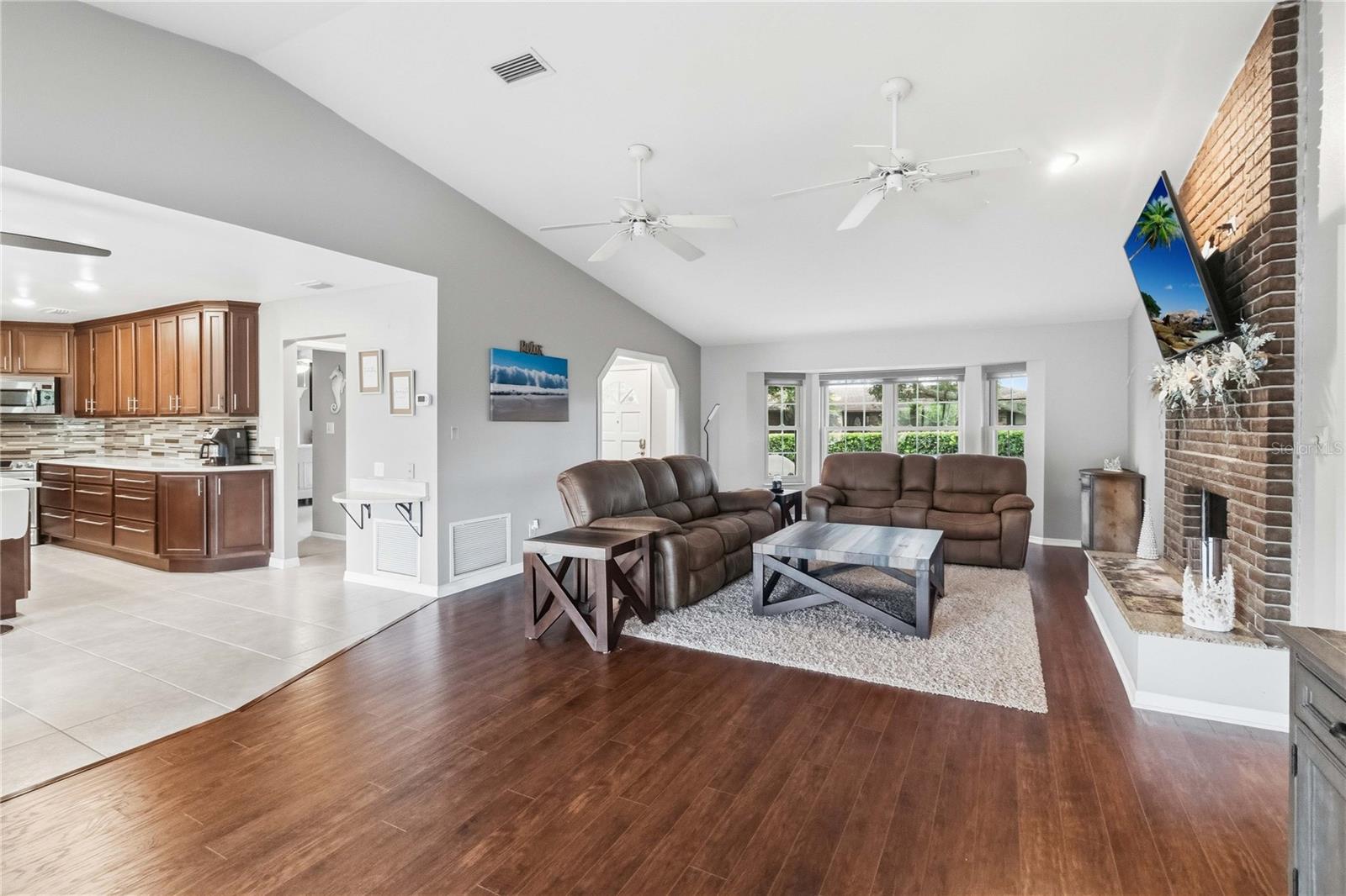 MAJESTIC OAKS SUB - Residential