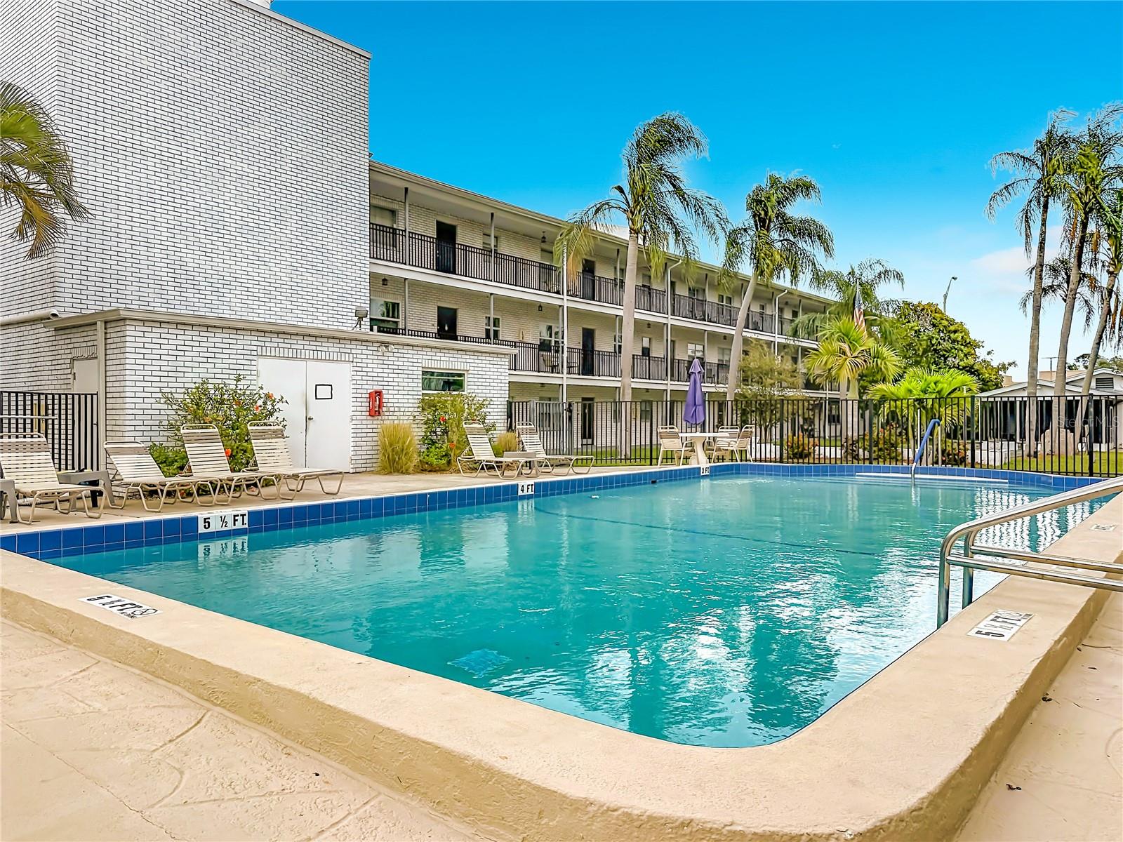 FRENCH QUARTER NORTH CONDO THE - Residential