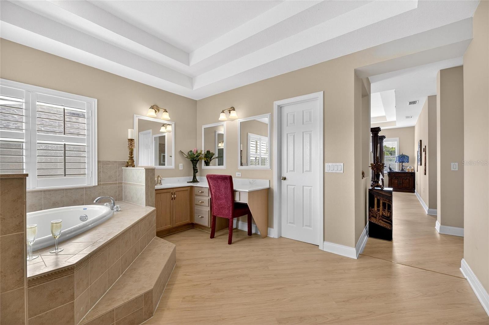 PARK MEADOW - Residential