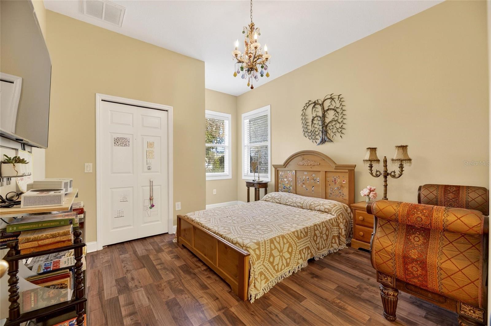 PARK MEADOW - Residential
