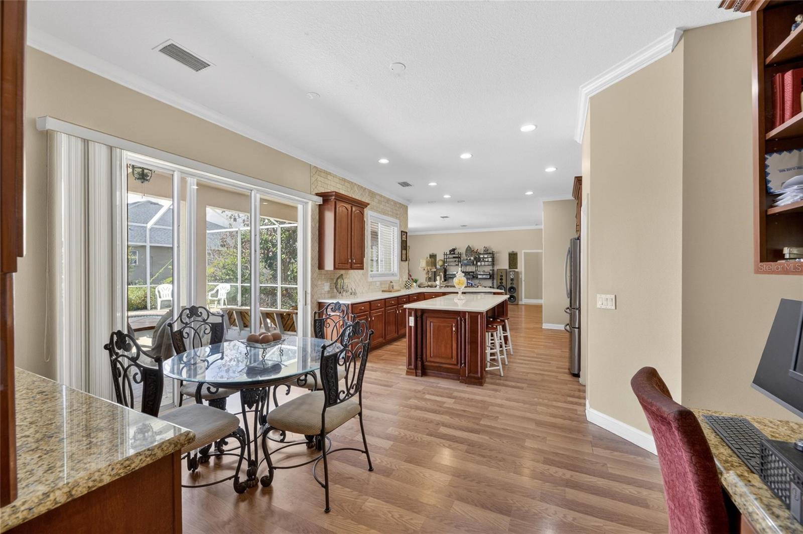 PARK MEADOW - Residential