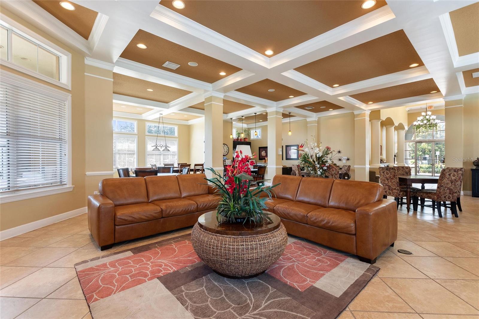 LAKESIDE AT LAKES OF WINDERMERE CONDO PH 1 - Residential